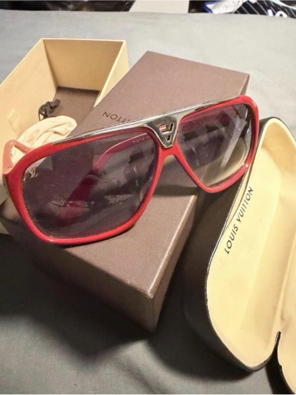 Louis Vuitton Red and Black Men's Pilot Sunglasses